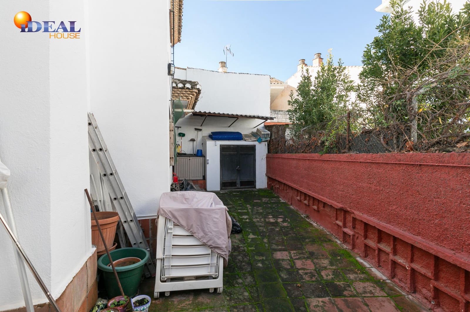 Chalet de 4 habitaciones en Granada ciudad en venta - 735.000 € (Ref: 9582891)