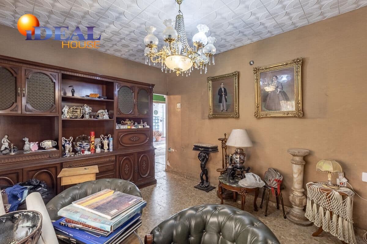 3 slaapkamer Rijtjeshuis te koop in Granada stad met garage - € 398.000 (Ref: 9586381)