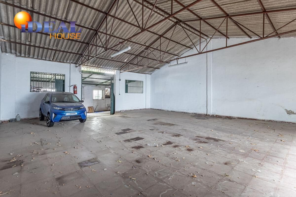 3 slaapkamer Rijtjeshuis te koop in Granada stad met garage - € 398.000 (Ref: 9586381)