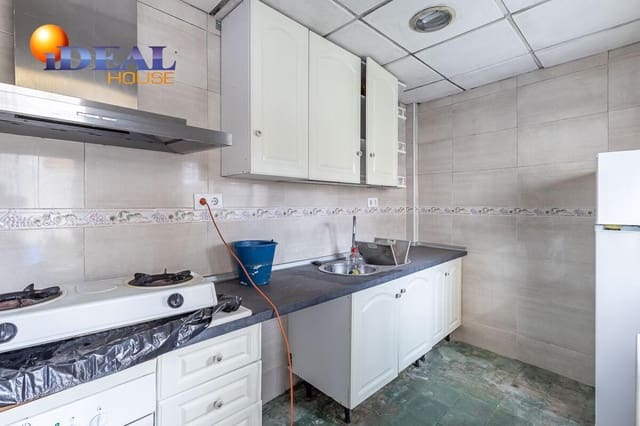 4 sovrum Radhus till salu i Granada stad med garage - 348 000 € (Ref: 9586382)