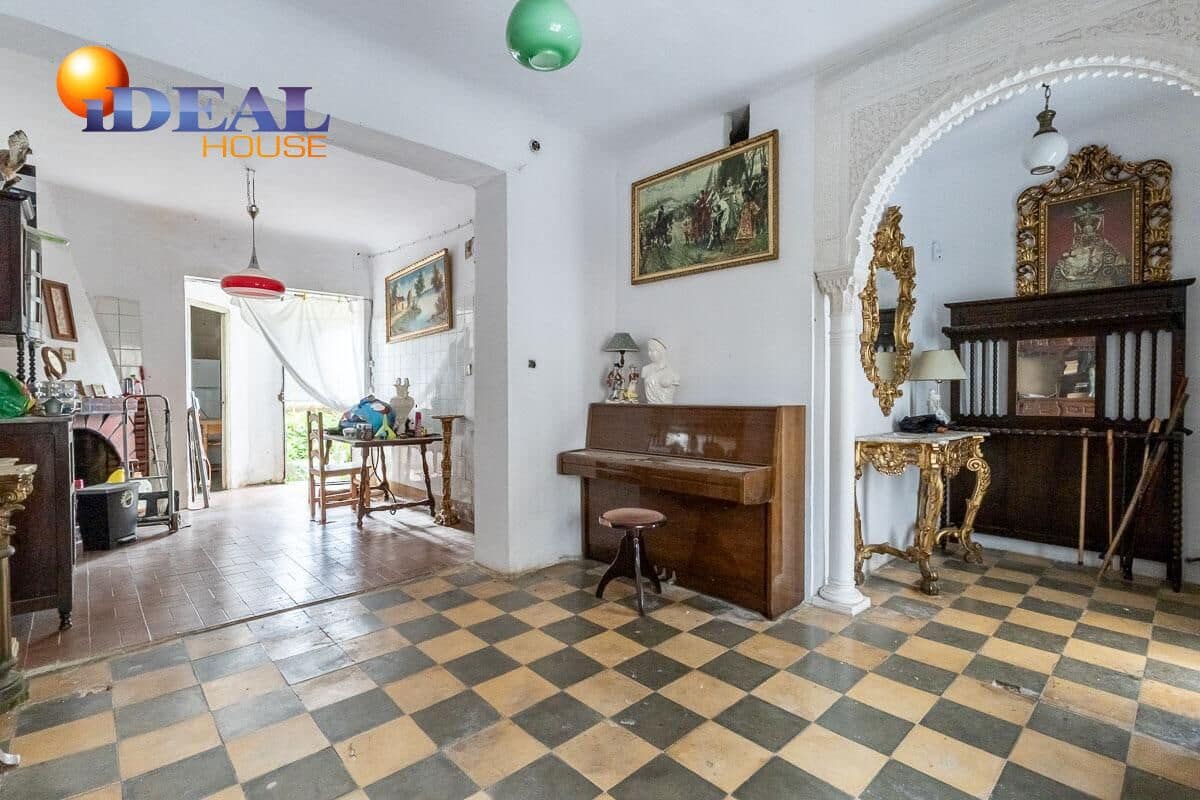 4 slaapkamer Rijtjeshuis te koop in Granada stad met garage - € 348.000 (Ref: 9586382)