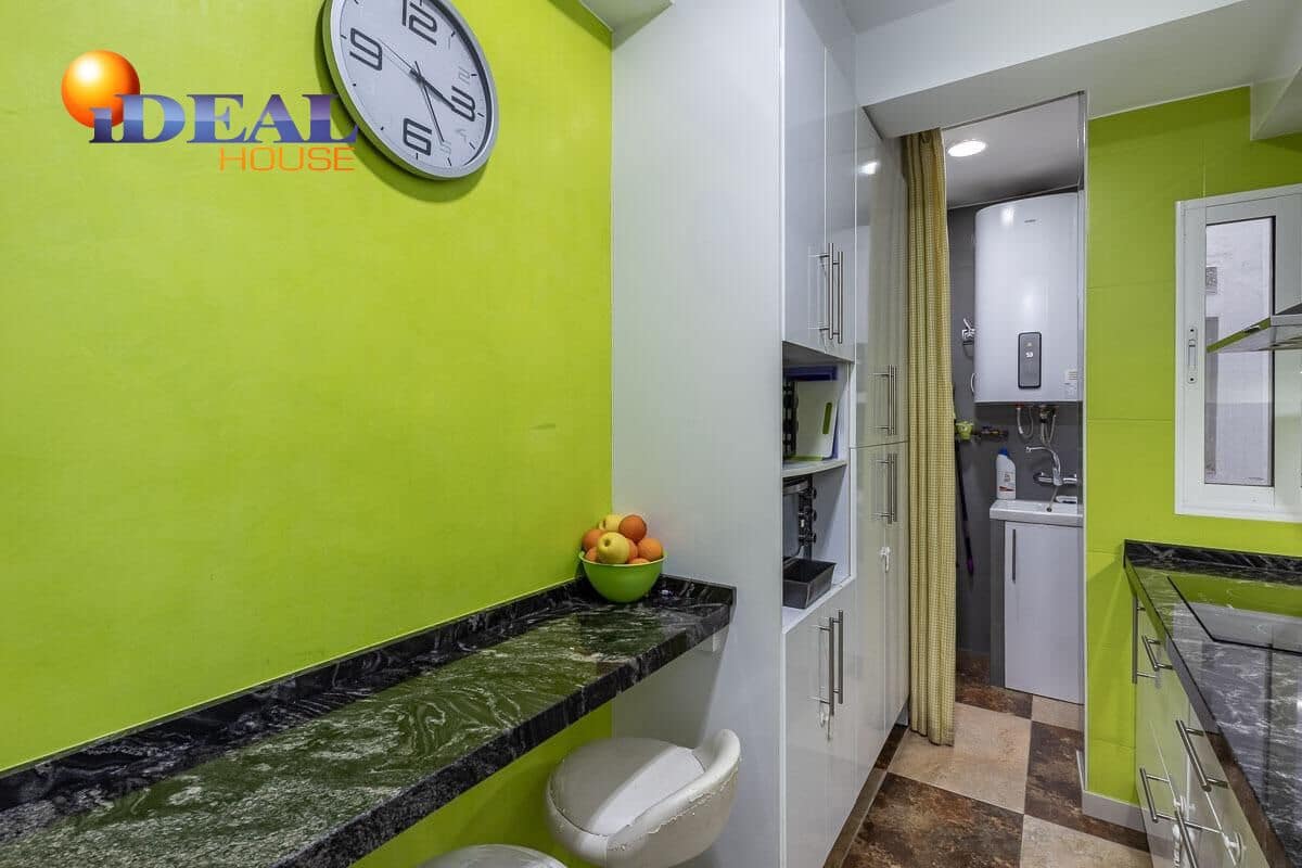 3 sovrum Lägenhet till salu i Granada stad - 235 000 € (Ref: 9586383)