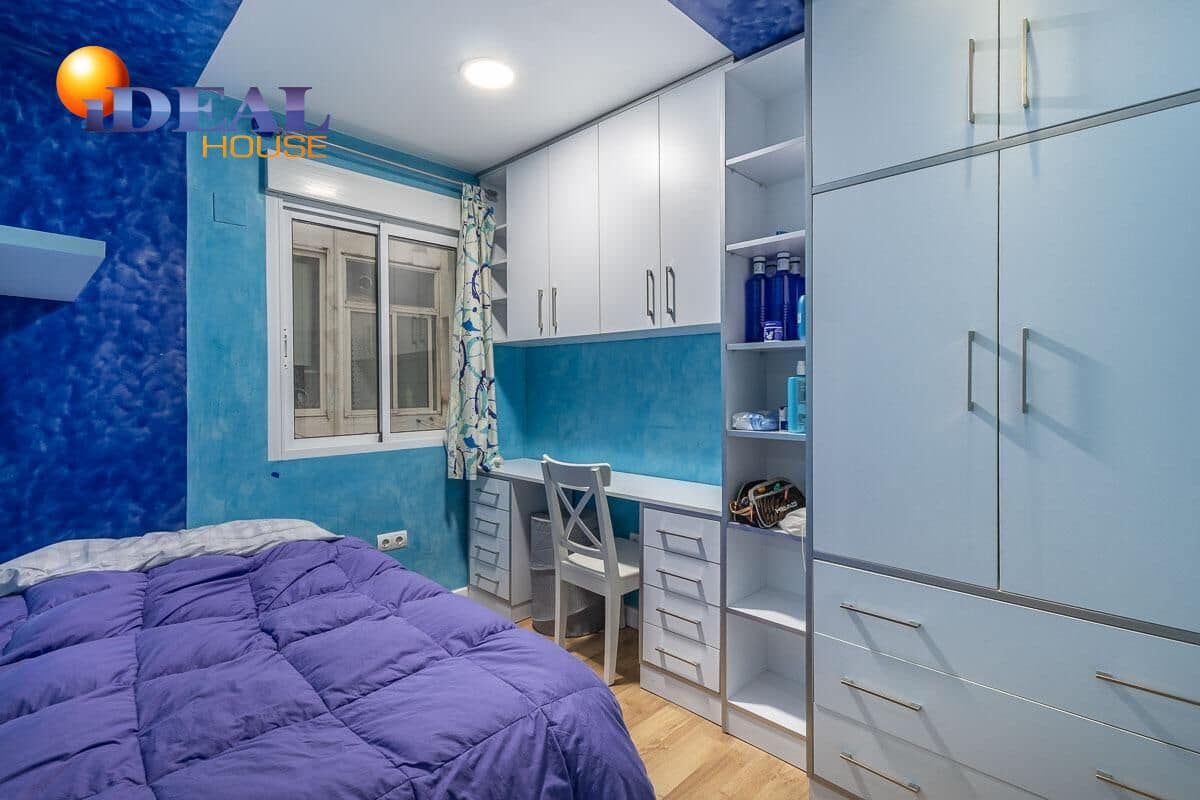 3 sovrum Lägenhet till salu i Granada stad - 235 000 € (Ref: 9586383)