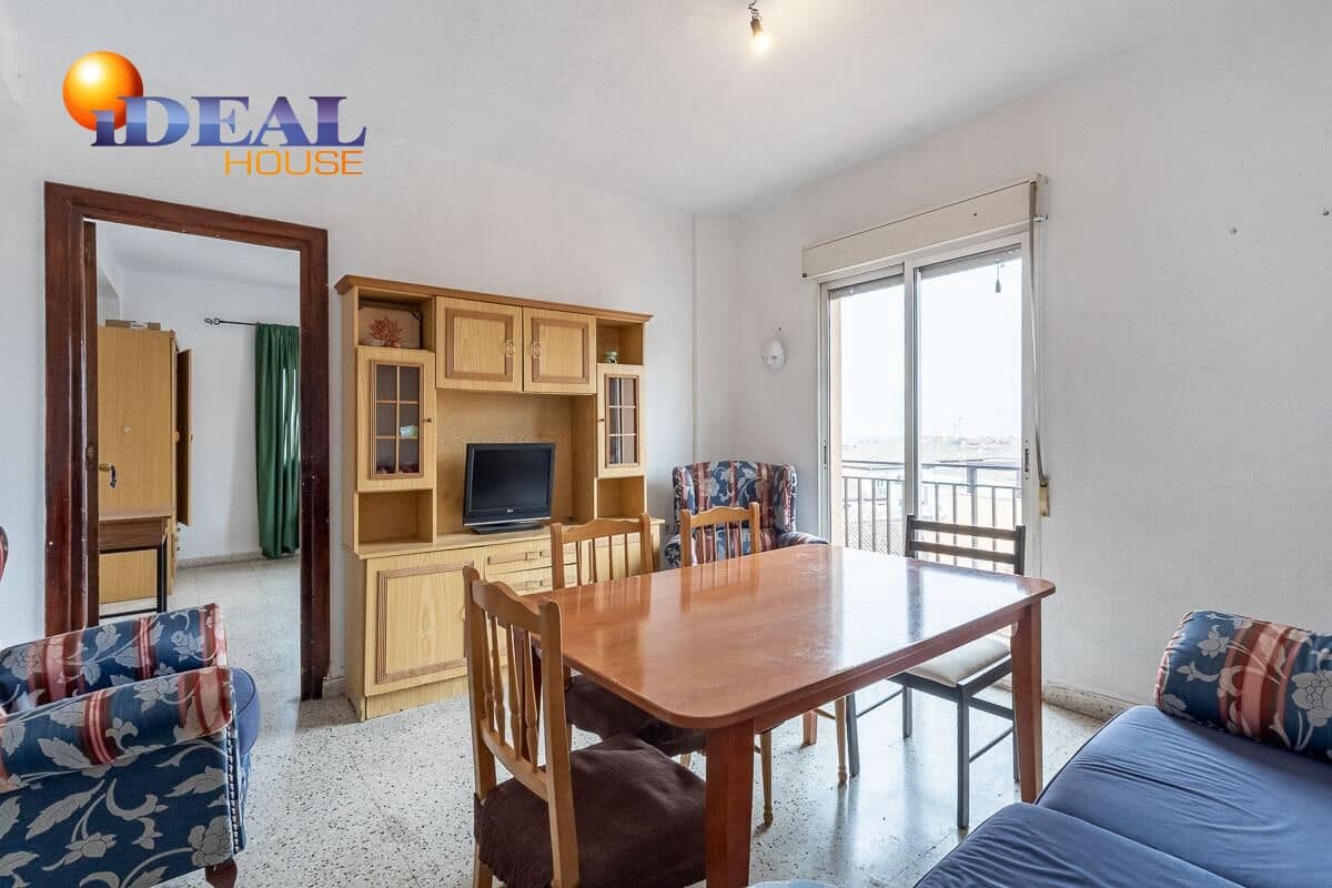4 Zimmer Wohnung zu verkaufen in Granada Stadt - 225.000 € (Ref: 9586384)