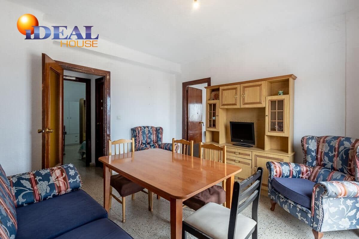 4 Zimmer Wohnung zu verkaufen in Granada Stadt - 225.000 € (Ref: 9586384)