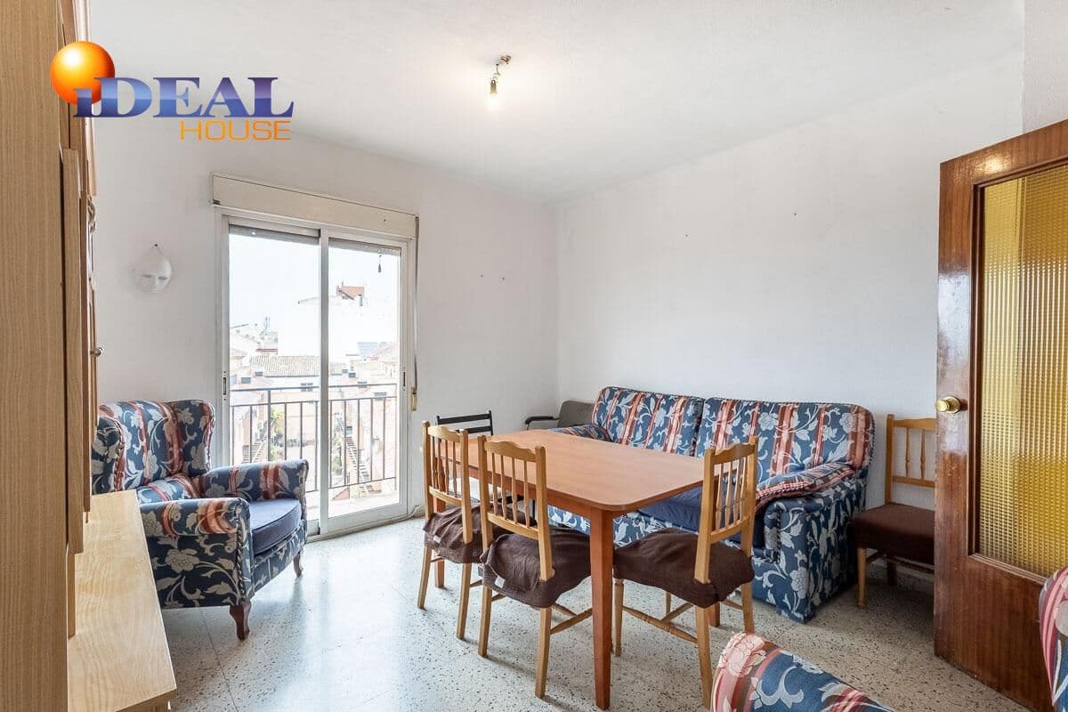 4 Zimmer Wohnung zu verkaufen in Granada Stadt - 225.000 € (Ref: 9586384)