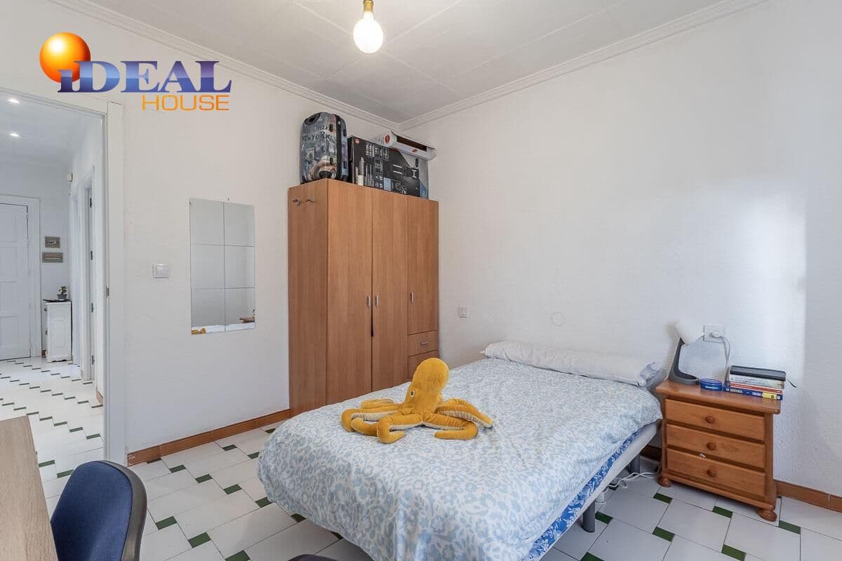 3 Zimmer Wohnung zu verkaufen in Granada Stadt - 195.000 € (Ref: 9591200)