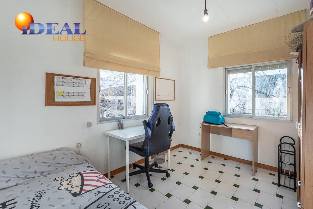 3 Zimmer Wohnung zu verkaufen in Granada Stadt - 195.000 € (Ref: 9591200)