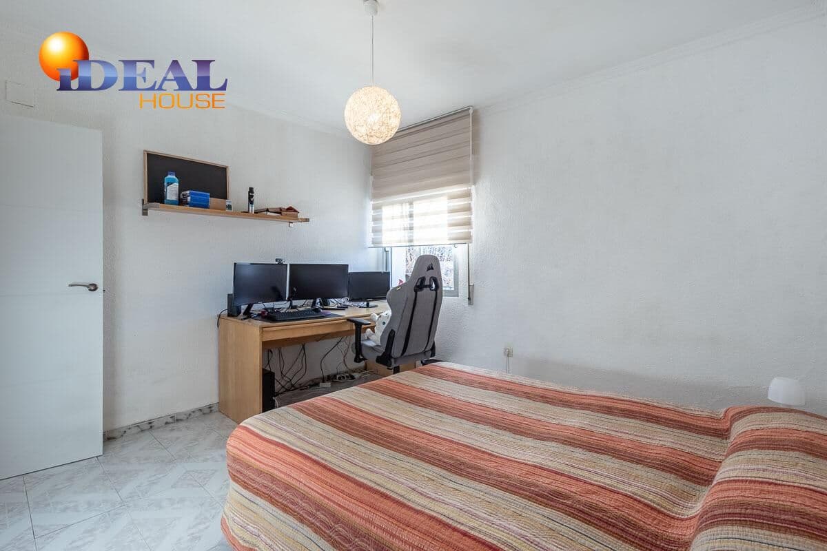 3 Zimmer Wohnung zu verkaufen in Granada Stadt - 195.000 € (Ref: 9591200)