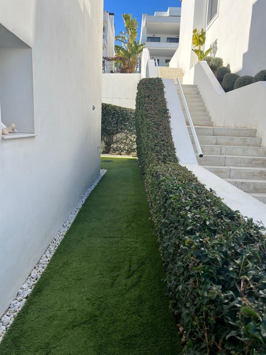 2 slaapkamer Strandappartement te koop in La Alcaidesa met zwembad garage - € 725.000 (Ref: 10094959)