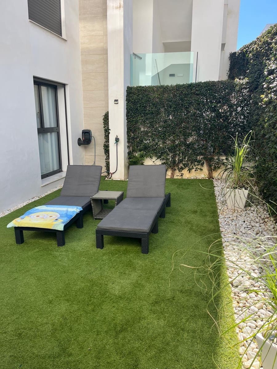 2 slaapkamer Strandappartement te koop in La Alcaidesa met zwembad garage - € 725.000 (Ref: 10094959)