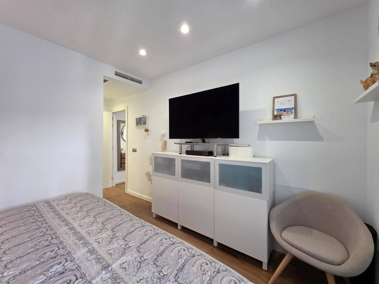 2 slaapkamer Strandappartement te koop in La Alcaidesa met zwembad garage - € 725.000 (Ref: 10094959)