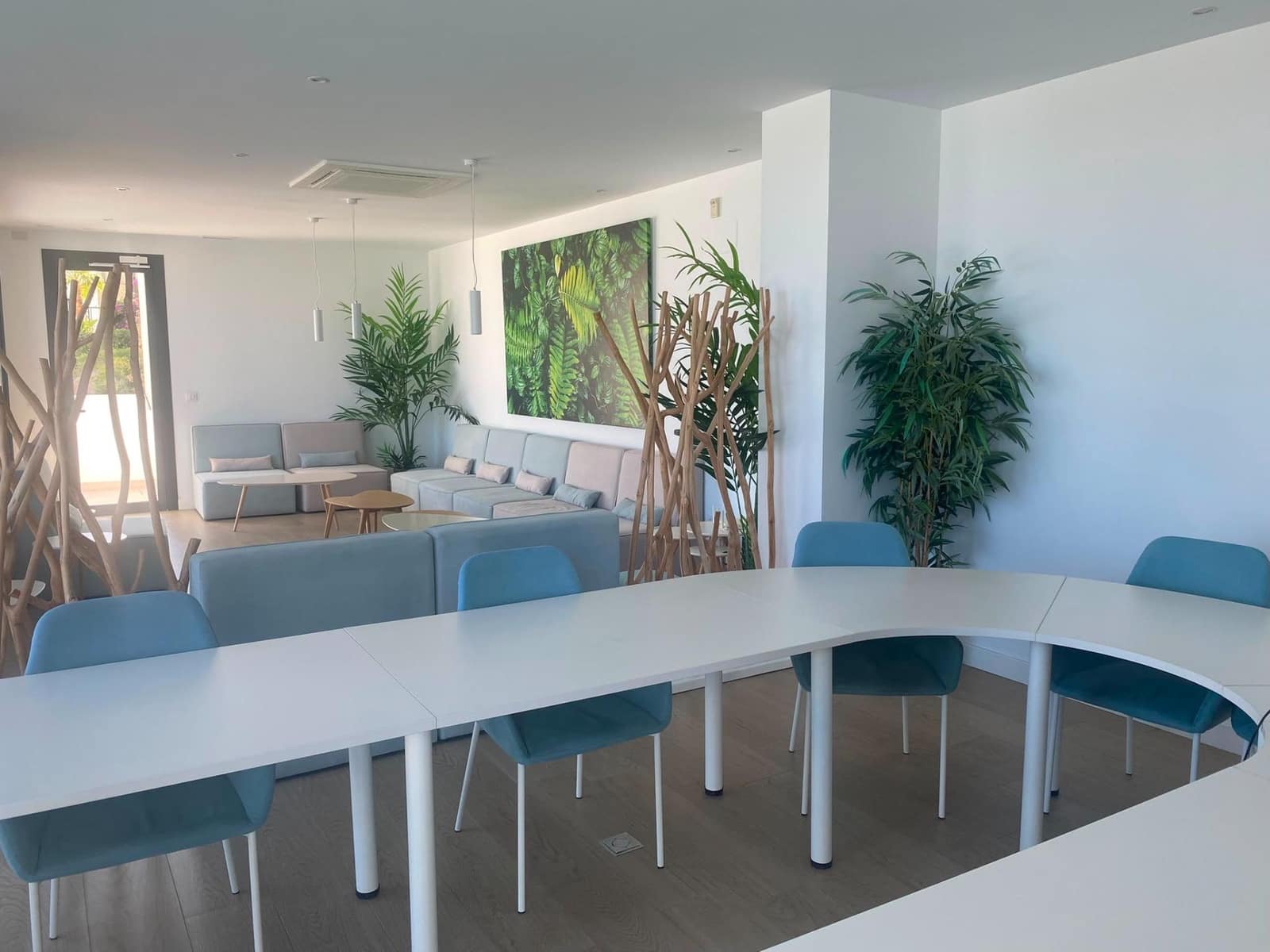 2 slaapkamer Strandappartement te koop in La Alcaidesa met zwembad garage - € 725.000 (Ref: 10094959)