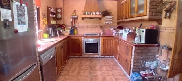 4 sypialnia Dom na sprzedaż w San Roque Pueblo, San Roque z basenem - 540 000 € (Ref: 10094967)