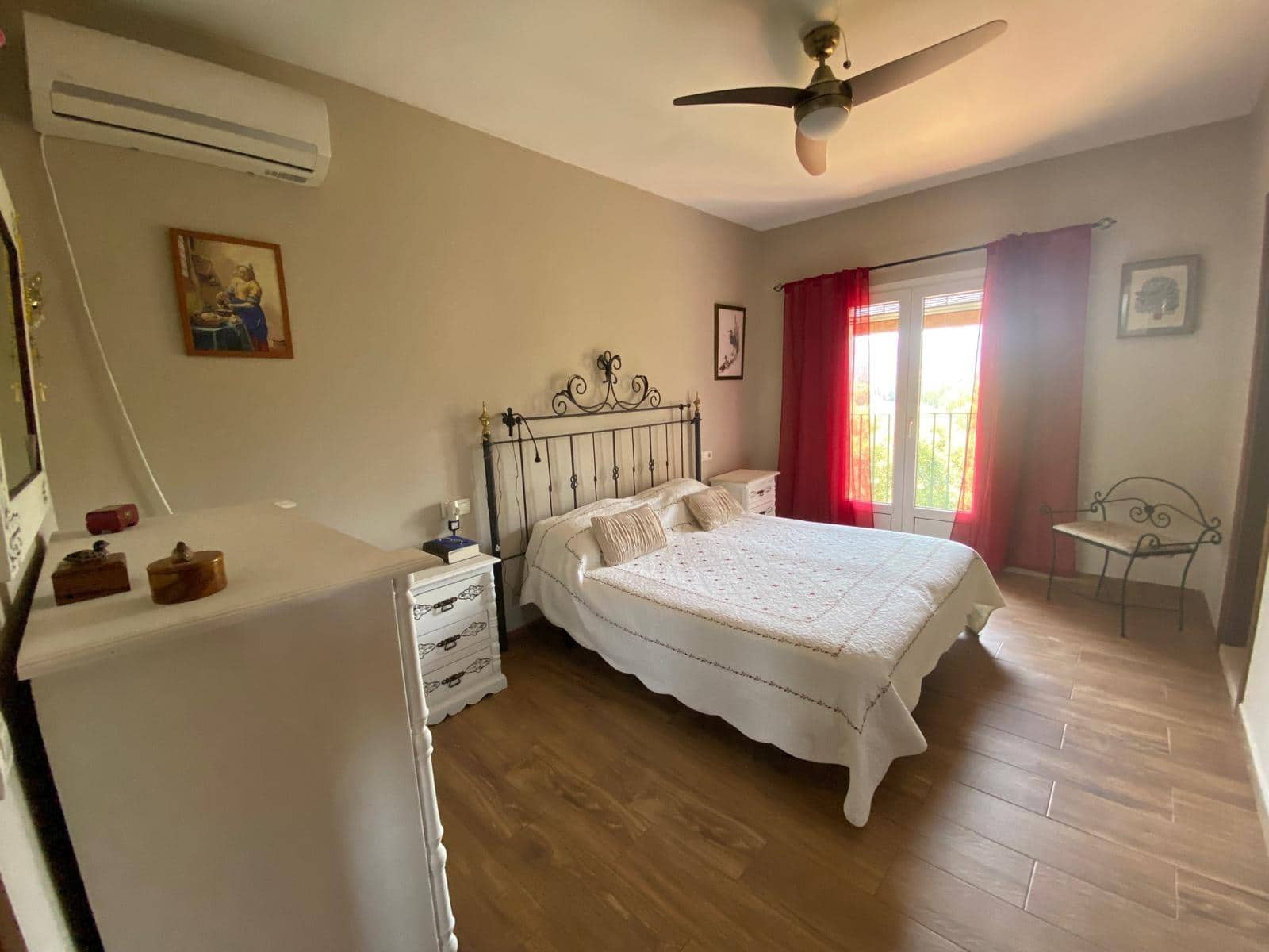 4 sypialnia Dom na sprzedaż w Los Barrios - 460 000 € (Ref: 10095376)