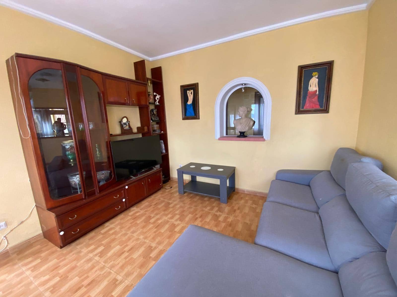 7 bedroom Villa for sale in Algeciras with pool garage - € 550,000 (Ref: 10120276)