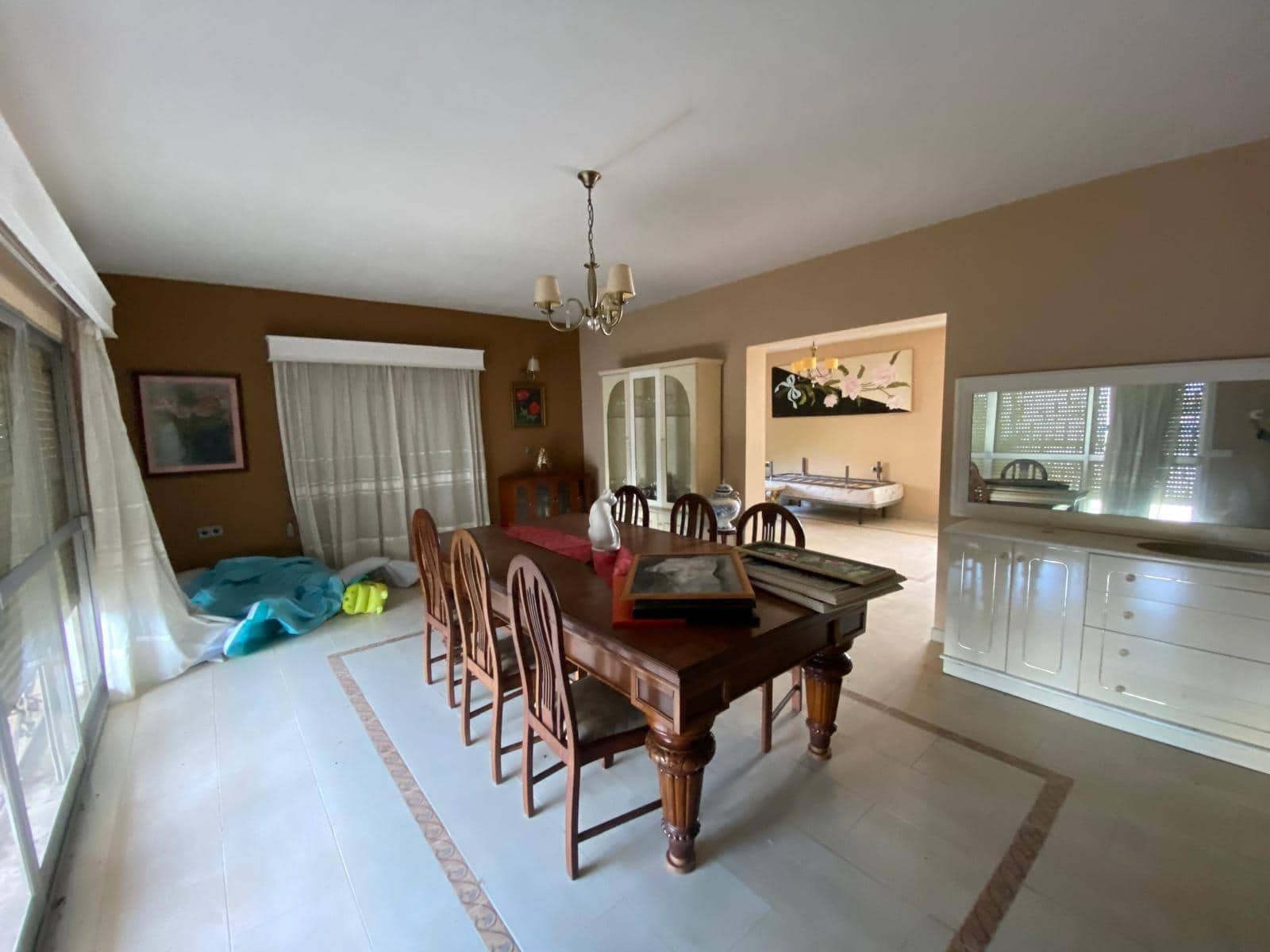 7 bedroom Villa for sale in Algeciras with pool garage - € 550,000 (Ref: 10120276)