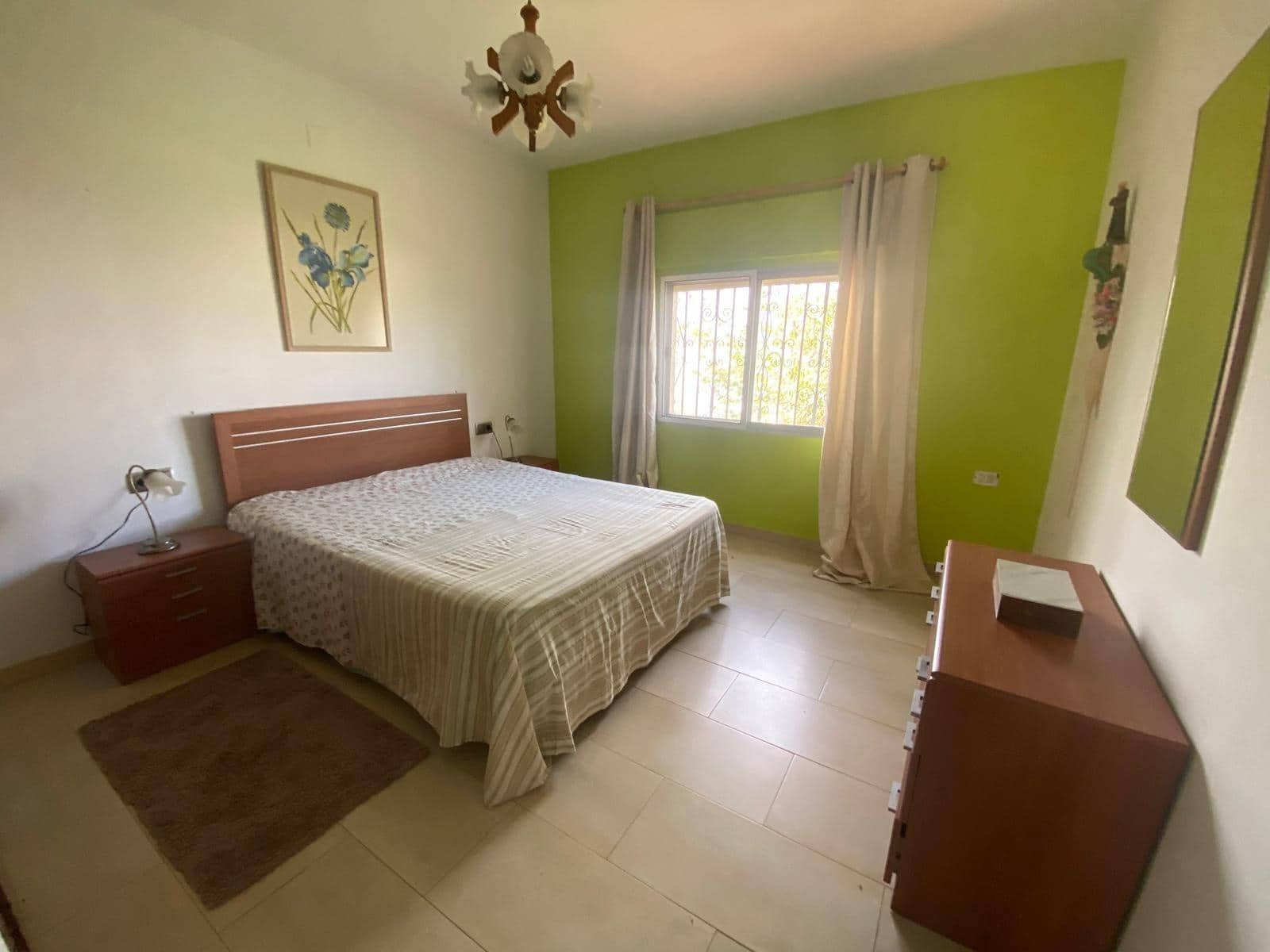 7 bedroom Villa for sale in Algeciras with pool garage - € 550,000 (Ref: 10120276)