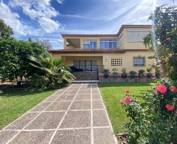 7 makuuhuone Huvila myytävänä paikassa Algeciras mukana uima-altaan 
autotalli - 550 000 € (Ref: 10120276)