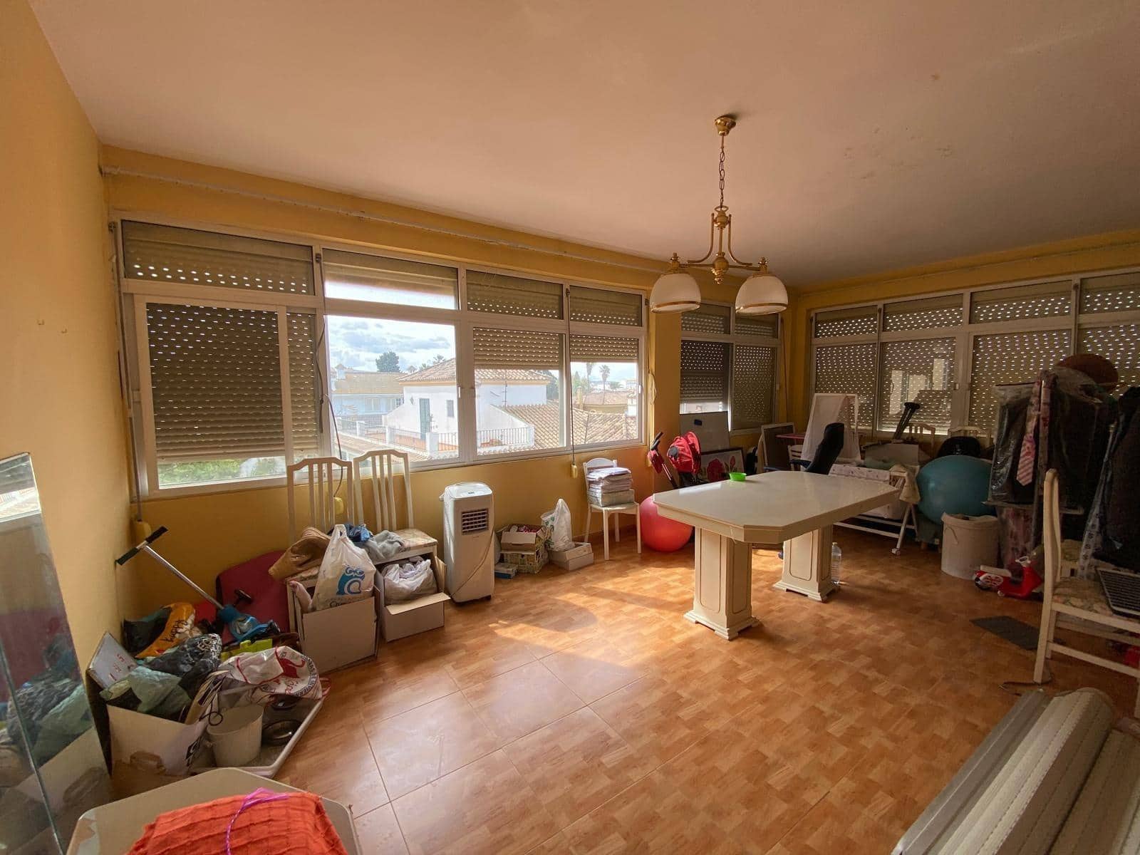 7 bedroom Villa for sale in Algeciras with pool garage - € 550,000 (Ref: 10120276)