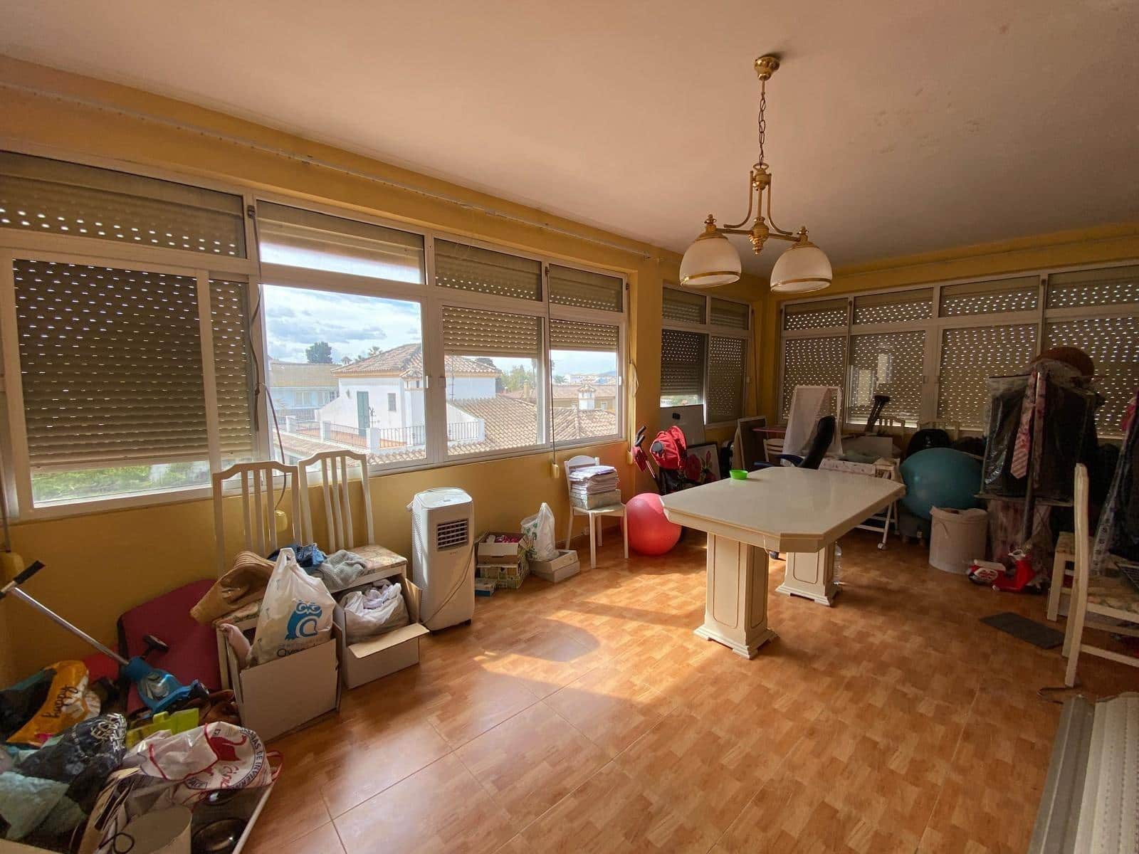 7 bedroom Villa for sale in Algeciras with pool garage - € 550,000 (Ref: 10120276)