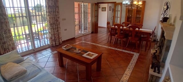 6 makuuhuone Huvila myytävänä paikassa Algeciras mukana 
autotalli - 465 000 € (Ref: 10120393)