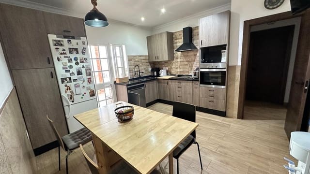 5 camera da letto Villetta a Schiera in vendita in San Pedro - Gabriel Miró - María Guerrero, La Línea de la Concepción con piscina - 434.900 € (Rif: 10120499)