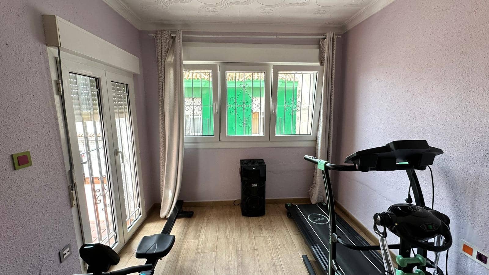 5 camera da letto Villetta a Schiera in vendita in La Linea de la Concepcion con piscina - 434.900 € (Rif: 10120499)