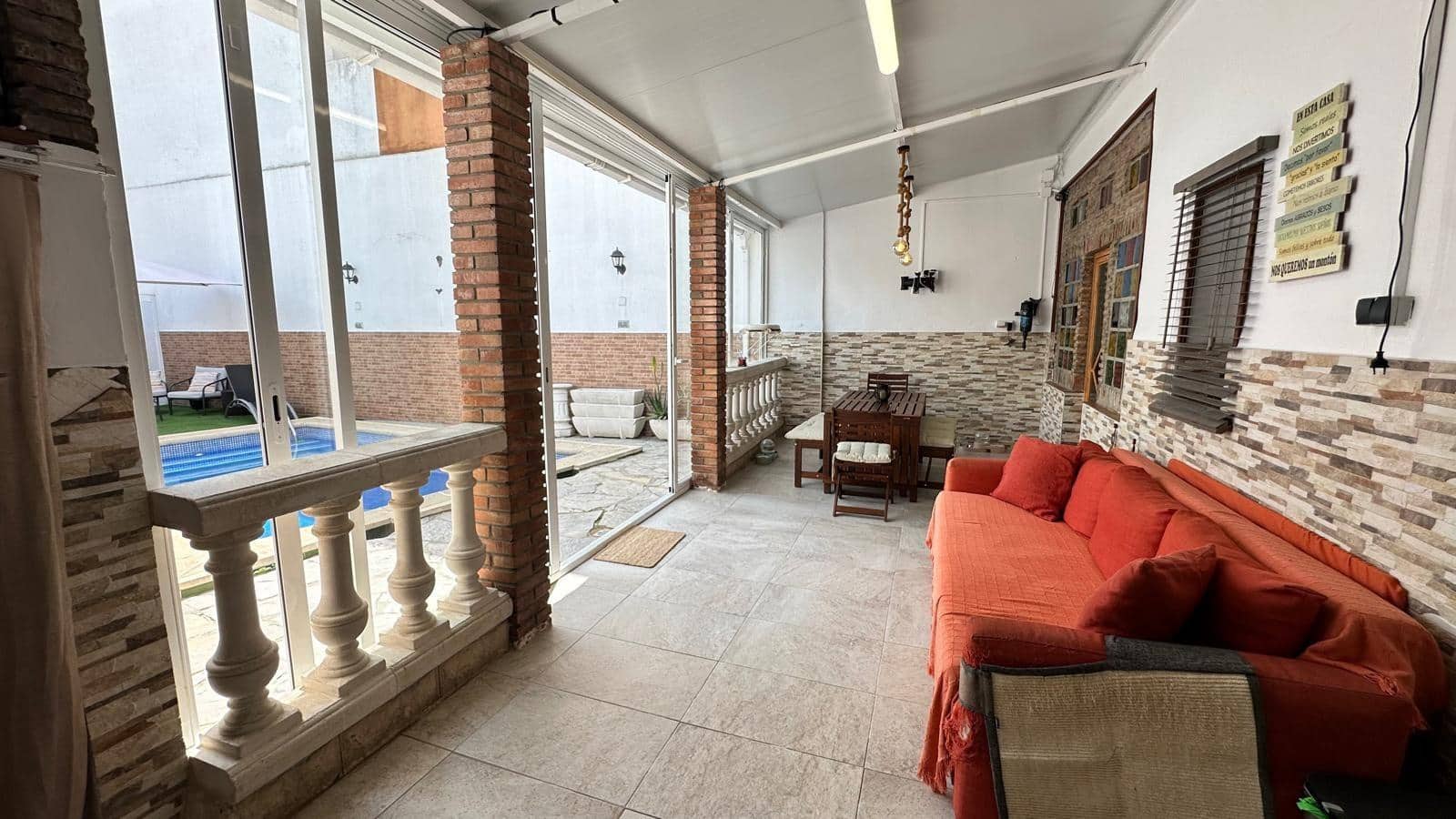 5 camera da letto Villetta a Schiera in vendita in La Linea de la Concepcion con piscina - 434.900 € (Rif: 10120499)