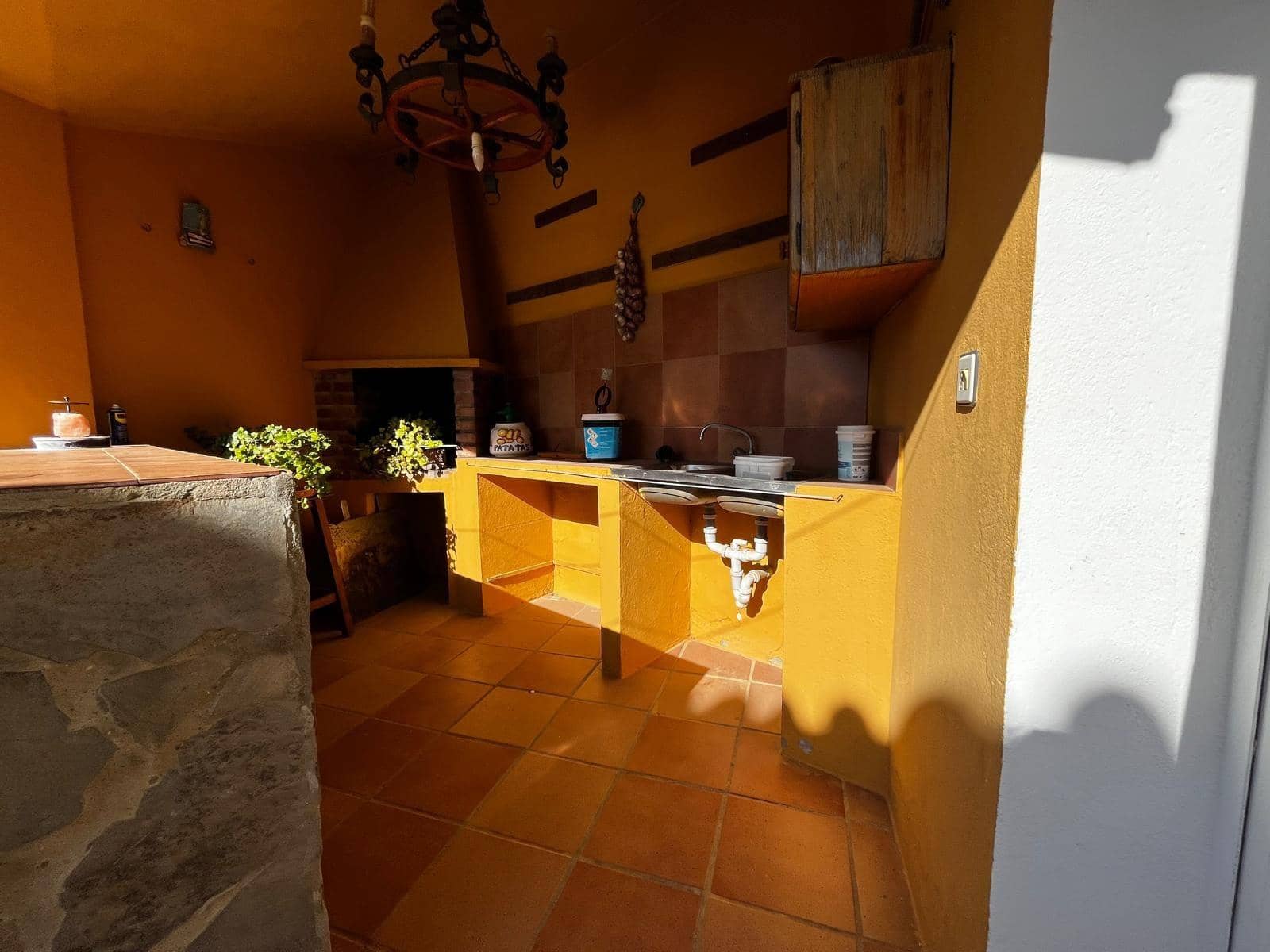 3 bedroom Villa for sale in Algeciras with pool garage - € 365,000 (Ref: 10120503)