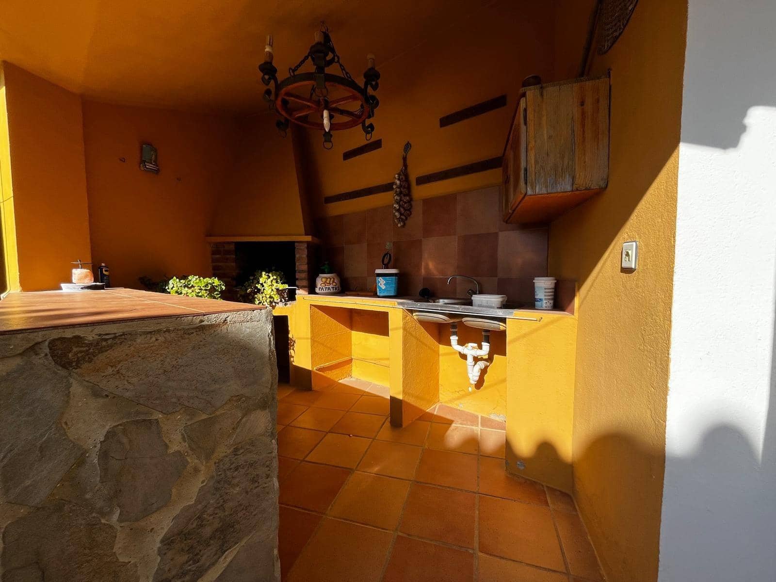 3 bedroom Villa for sale in Algeciras with pool garage - € 365,000 (Ref: 10120503)