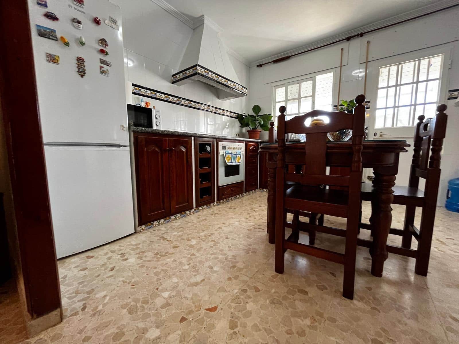 3 bedroom Villa for sale in Algeciras with pool garage - € 365,000 (Ref: 10120503)
