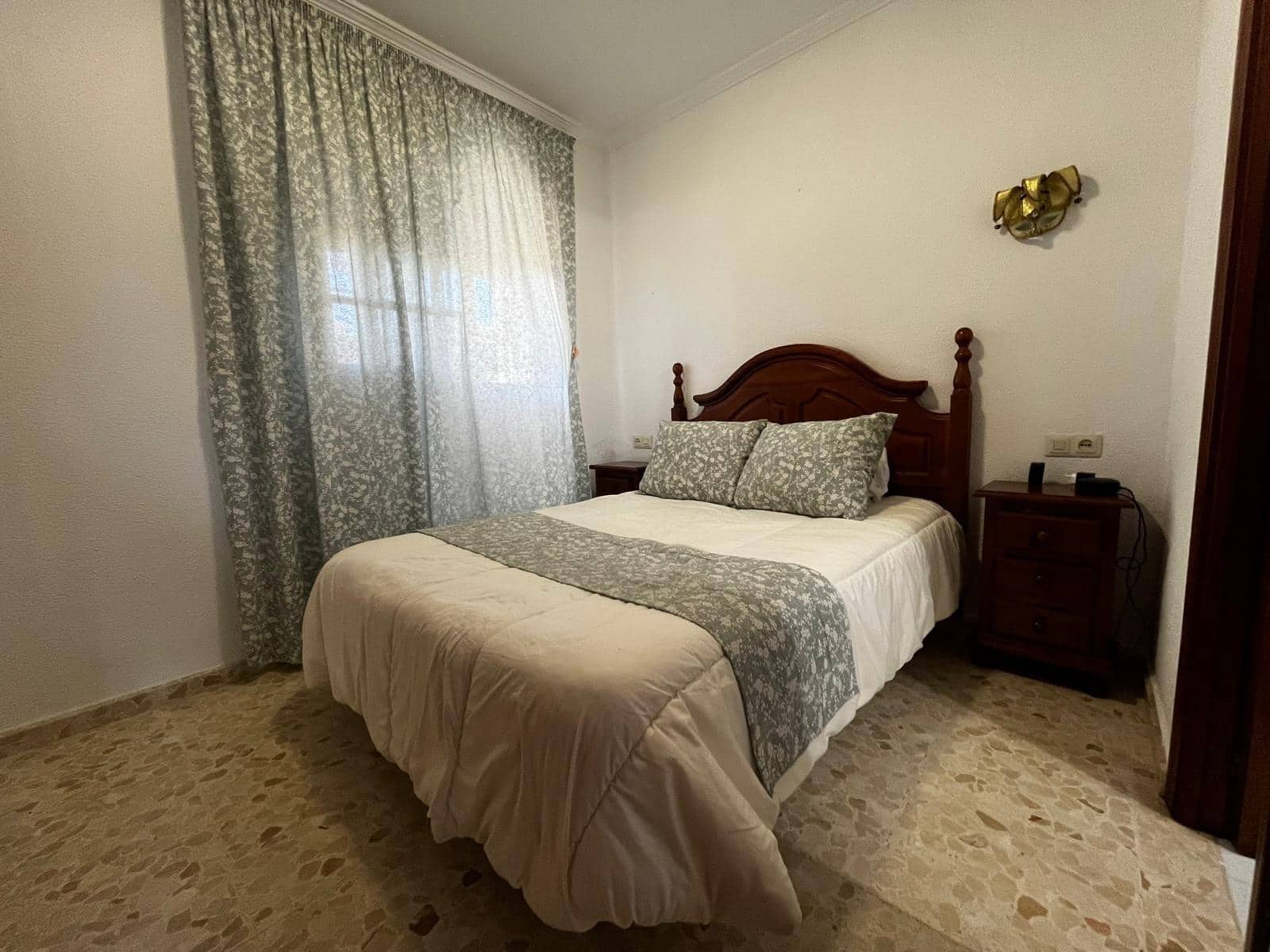 3 bedroom Villa for sale in Algeciras with pool garage - € 365,000 (Ref: 10120503)