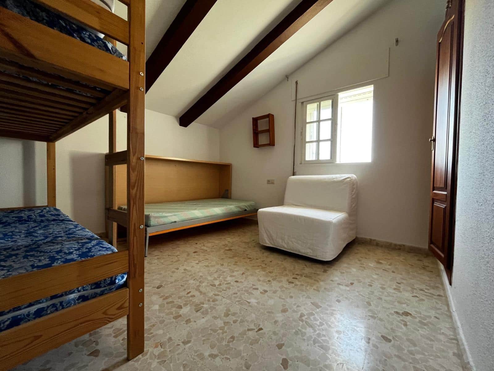 3 bedroom Villa for sale in Algeciras with pool garage - € 365,000 (Ref: 10120503)