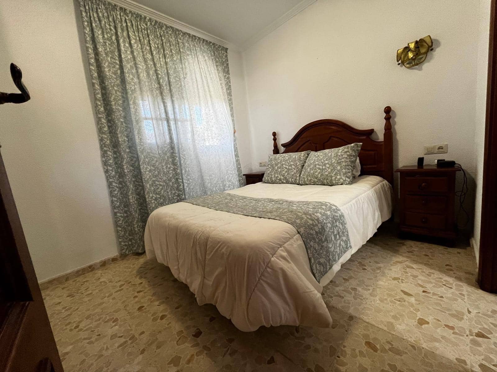 3 bedroom Villa for sale in Algeciras with pool garage - € 365,000 (Ref: 10120503)