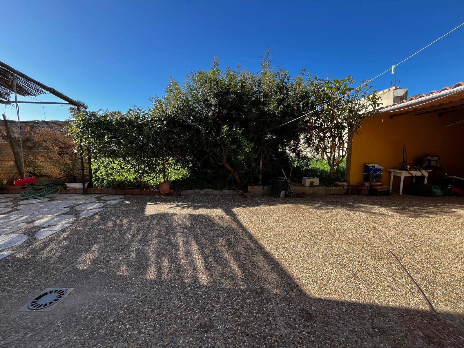 3 bedroom Villa for sale in Algeciras with pool garage - € 365,000 (Ref: 10120503)