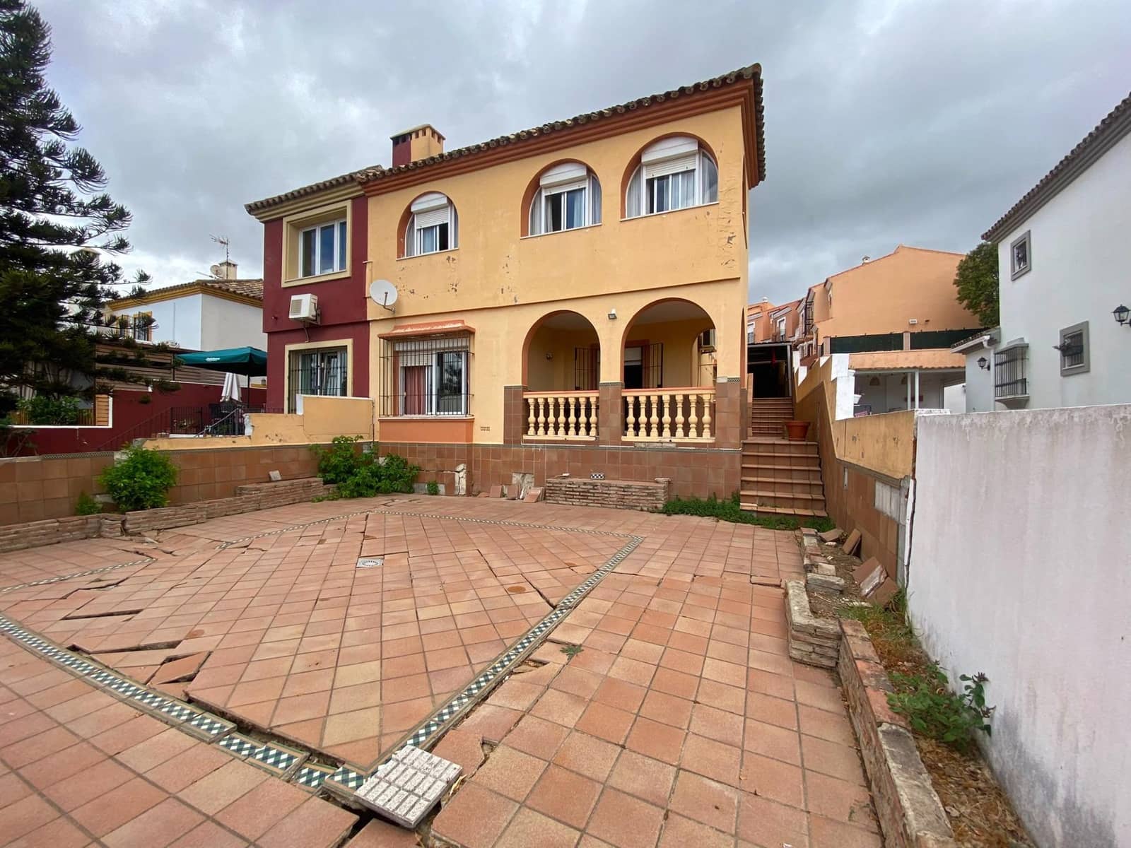 4 soverom Kjedet enebolig til salgs i Los Barrios - € 350 000 (Ref: 10133615)