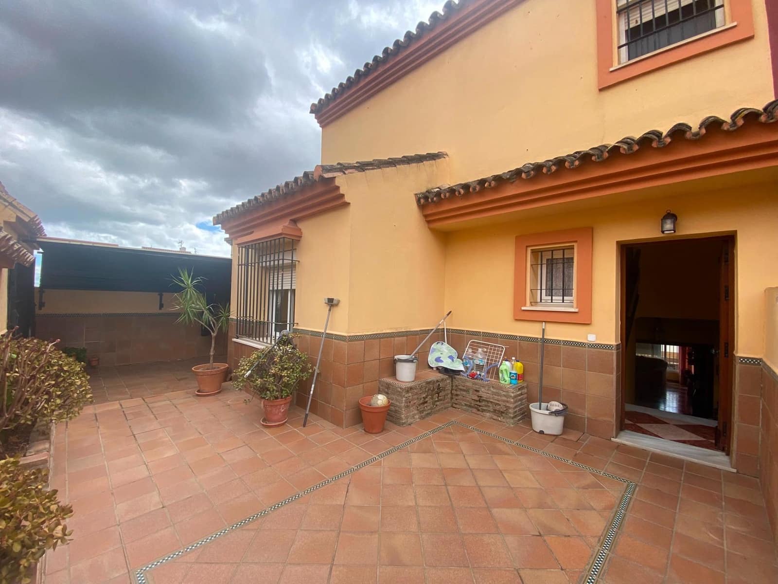 4 soverom Kjedet enebolig til salgs i Los Barrios - € 350 000 (Ref: 10133615)