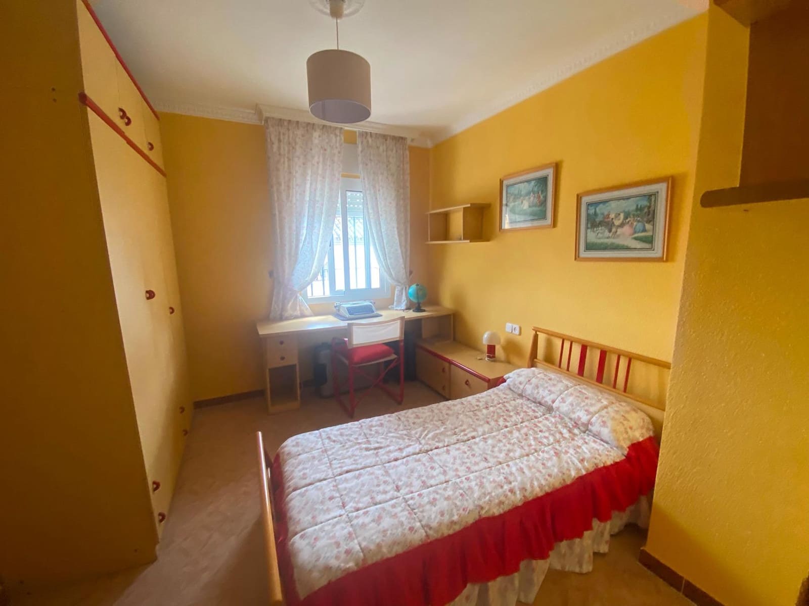 4 soverom Kjedet enebolig til salgs i Los Barrios - € 350 000 (Ref: 10133615)