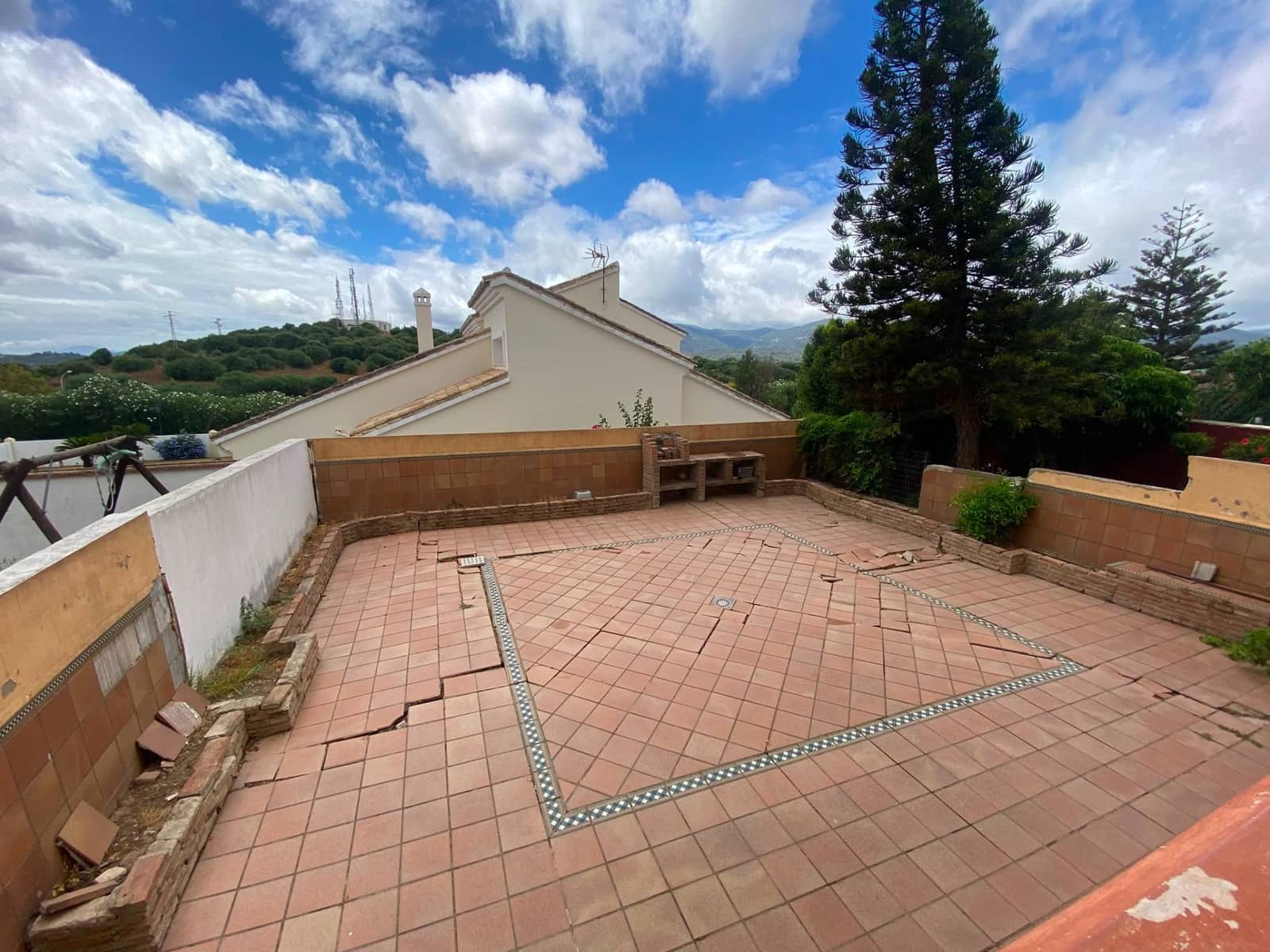 4 soverom Kjedet enebolig til salgs i Los Barrios - € 350 000 (Ref: 10133615)