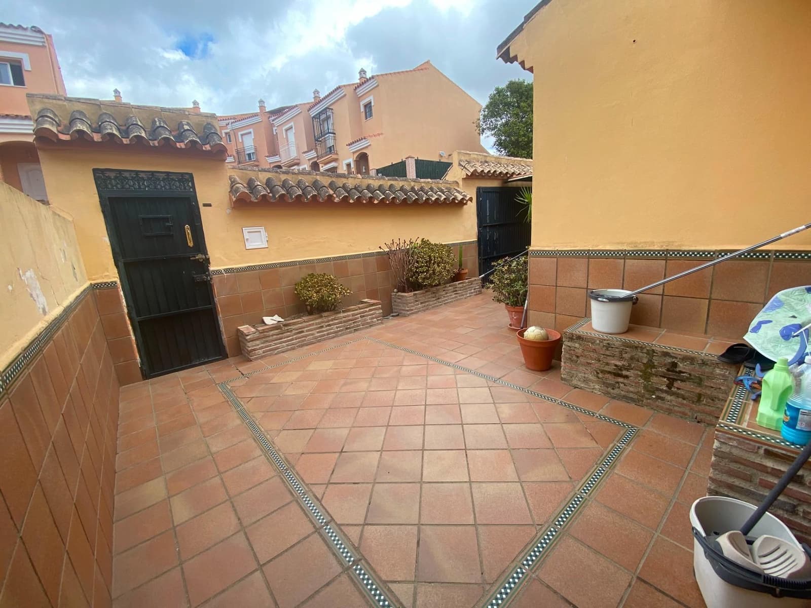4 soverom Kjedet enebolig til salgs i Los Barrios - € 350 000 (Ref: 10133615)