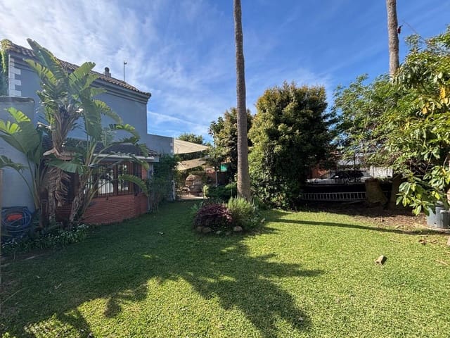 4 soverom Villa til salgs i Guadacorte, Los Barrios med garasje - € 385 000 (Ref: 10135194)
