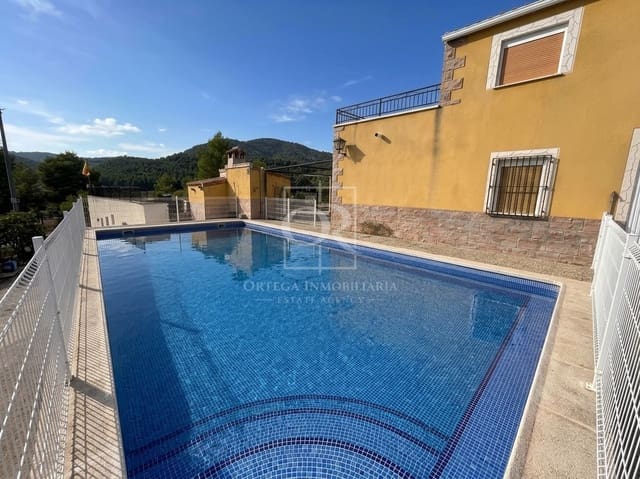 5 bedroom Finca/Country House for sale in Cehegín with pool garage - € 250,000 (Ref: 10118150)
