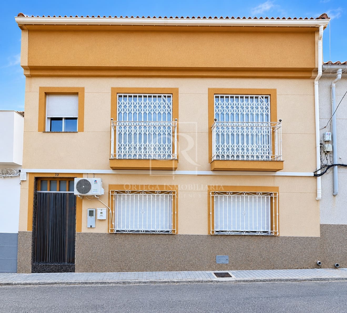 5 quarto Casa em Banda para venda em Cehegin - 125 000 € (Ref: 10168777)