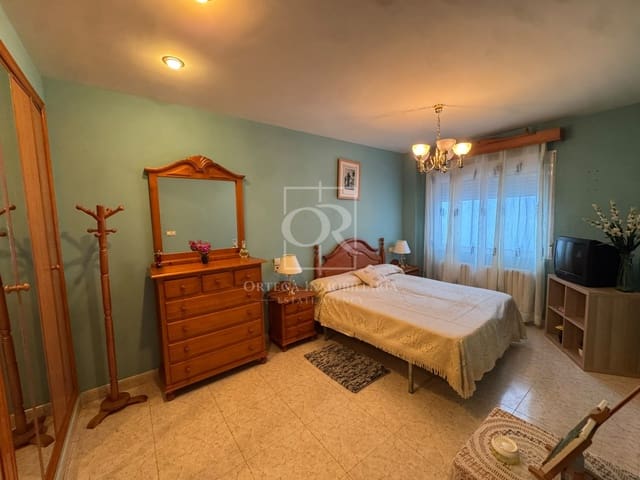 5 quarto Casa em Banda para venda em Cehegín - 125 000 € (Ref: 10168777)