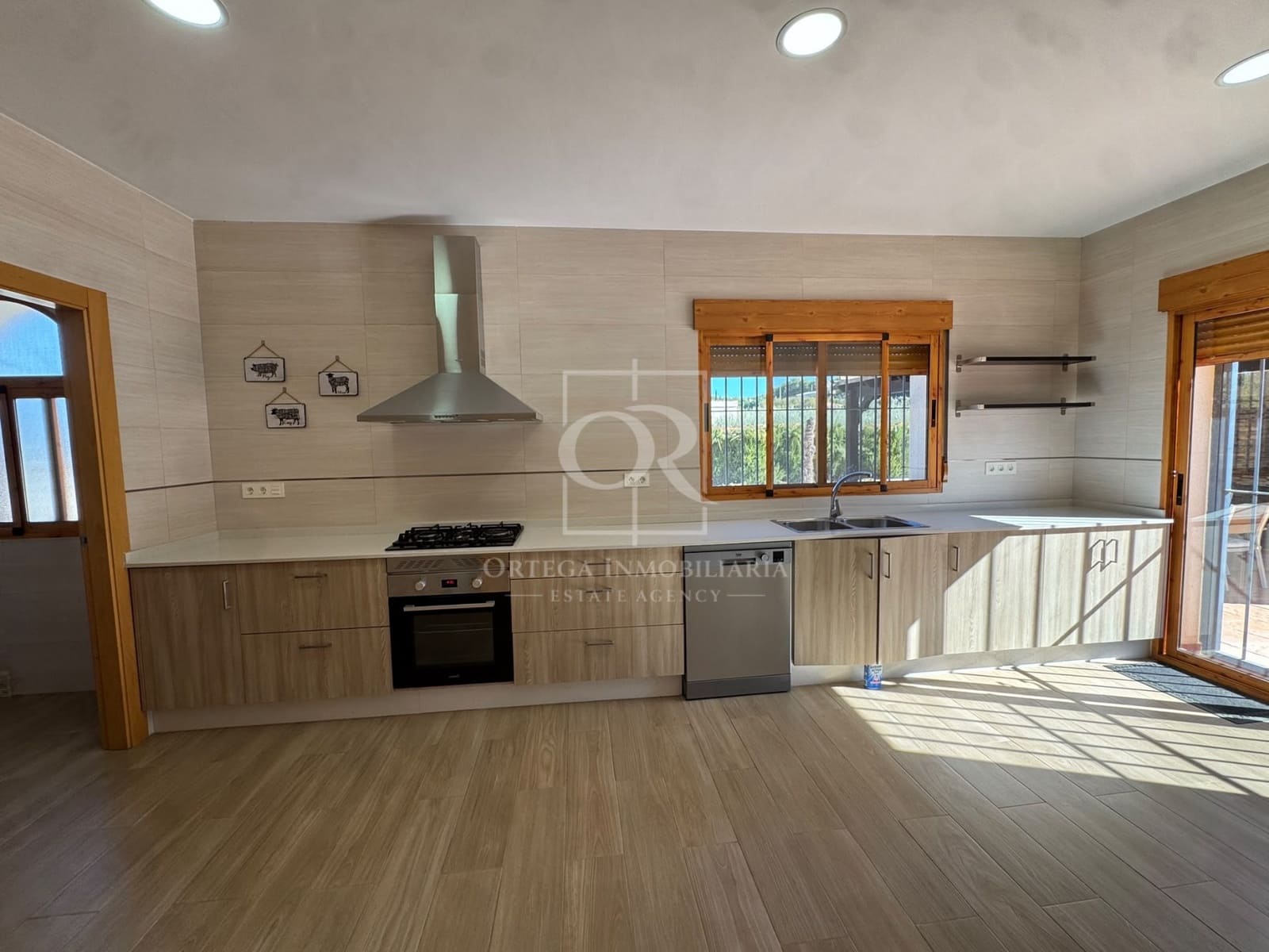 3 bedroom Finca/Country House for rent in Cehegin with pool garage - € 1,450 (Ref: 10169385)