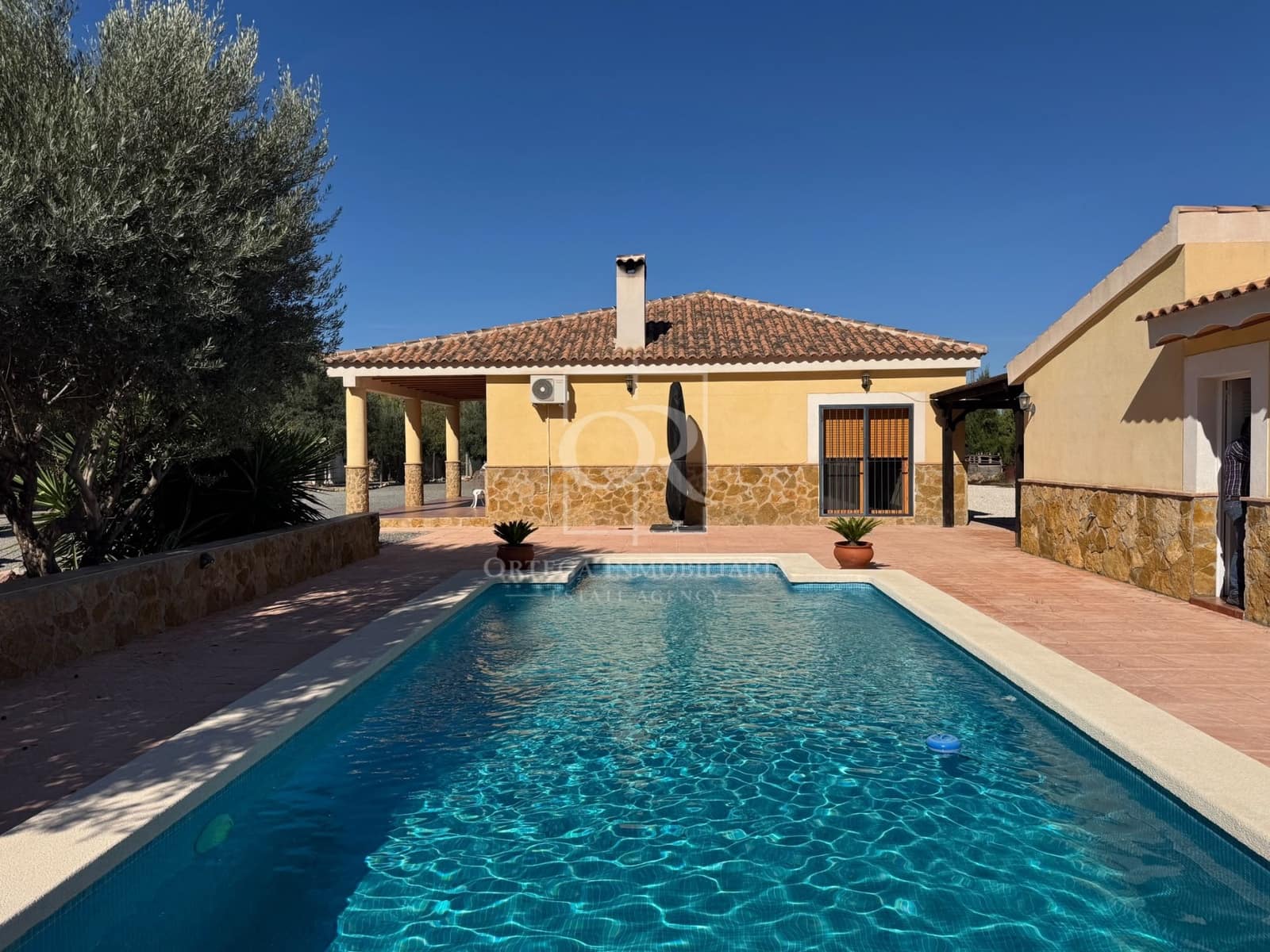 3 bedroom Finca/Country House for rent in Cehegin with pool garage - € 1,450 (Ref: 10169385)