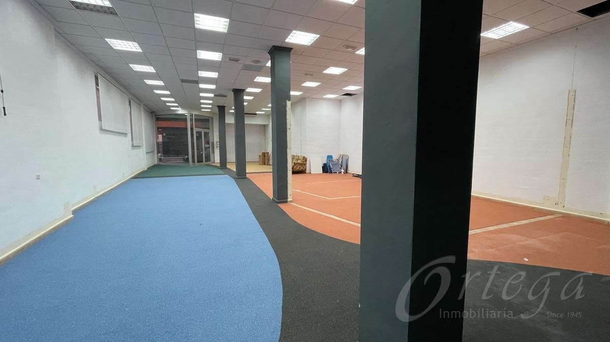 Commercial for sale in Cehegin with garage - € 199,500 (Ref: 6086620)