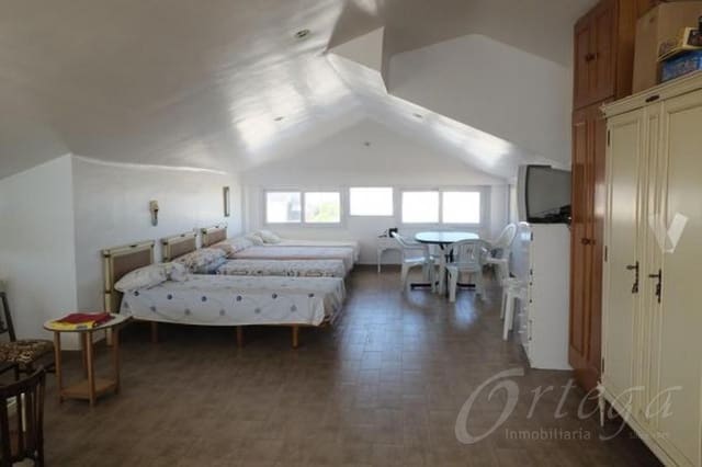 7 quarto Moradia para venda em La Manga del Mar Menor com piscina garagem - 1 300 000 € (Ref: 6086622)