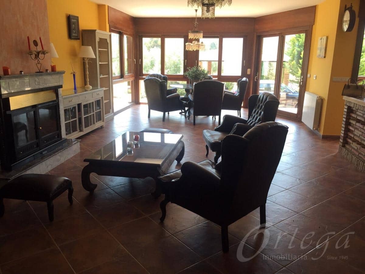 4 Zimmer Finca/Landgut zu verkaufen in Cehegin mit Pool Garage - 695.000 € (Ref: 6086623)